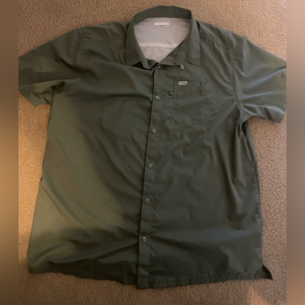 Columbia Short Sleeve Button Down